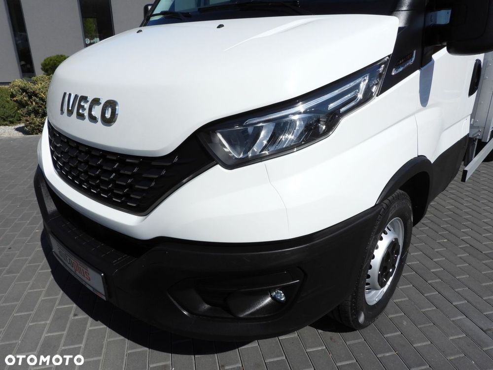 Iveco DAILY 35S16 SKRZYNIA 8 PALET TEMPOMAT LEDY AUTOMAT HI-MATIC KLIMATYZACJA  160KM - 20