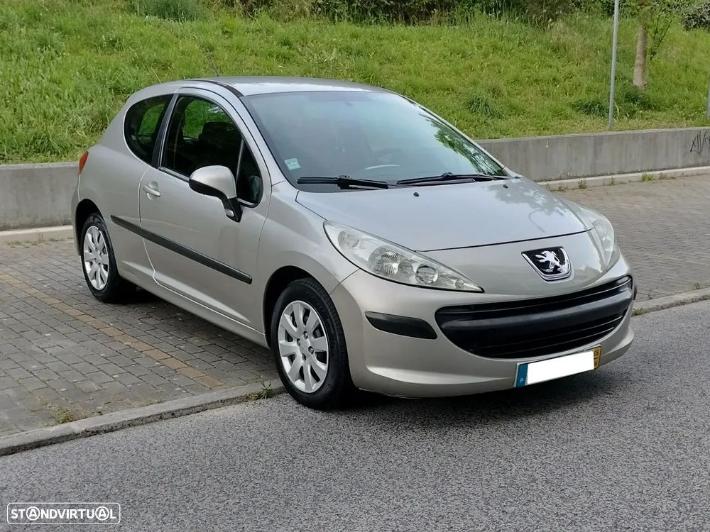 Peugeot 207 1.4 HDi Urban - 1