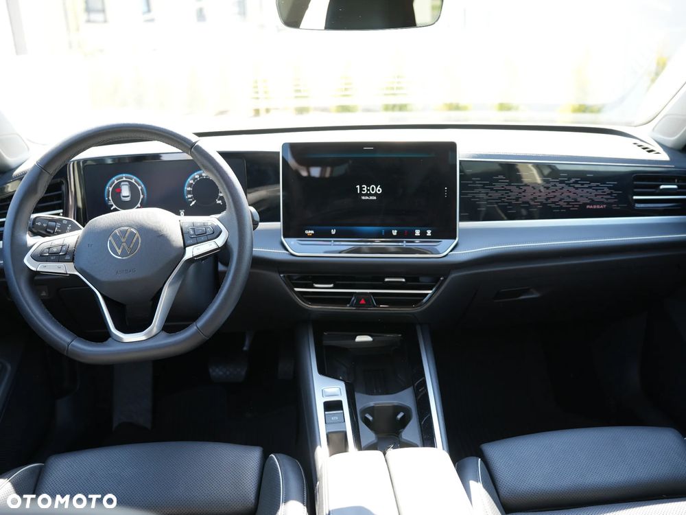 Volkswagen Passat - 15