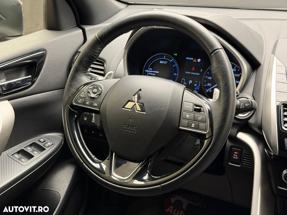 Mitsubishi Eclipse-Cross - 9