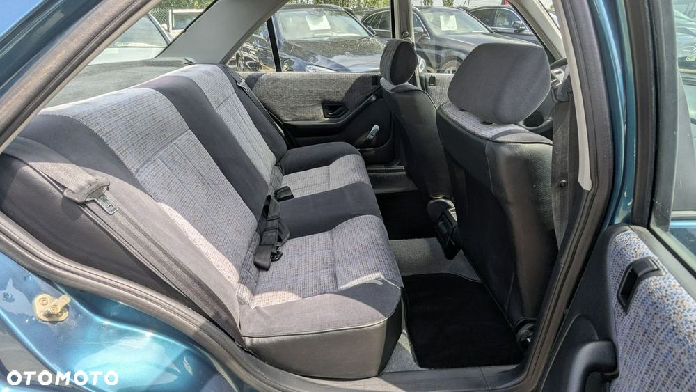 Peugeot 405 - 18