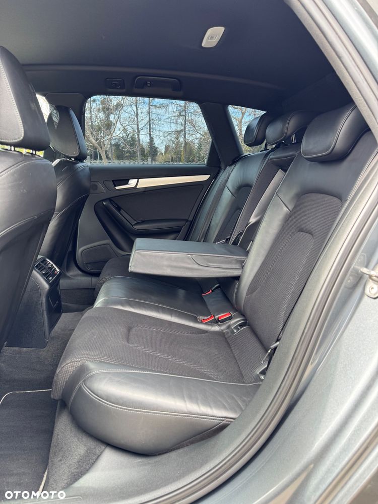 Audi A4 Avant 2.0 TDI DPF quattro S tronic S line Sportpaket - 12