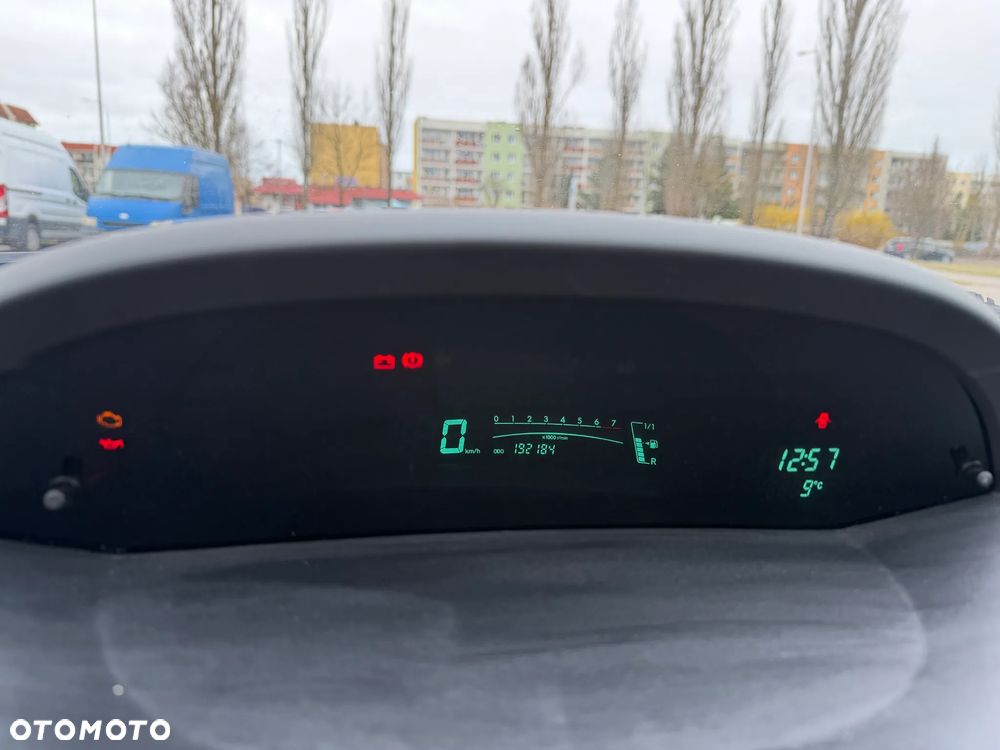 Toyota Yaris 1.3 VVT-i Luna - 10