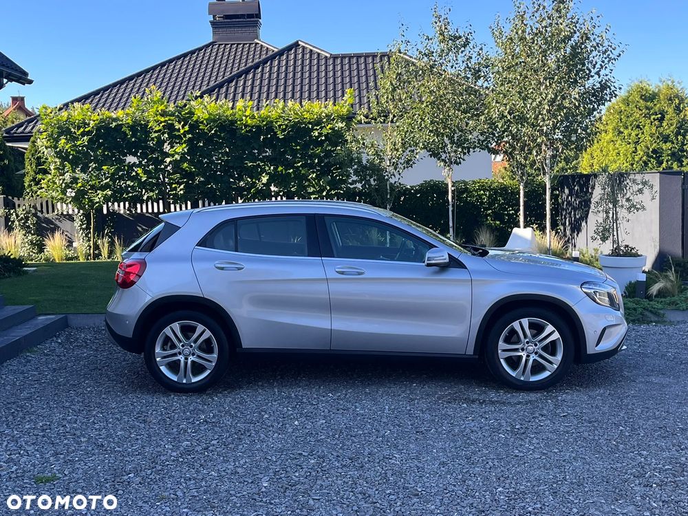 Mercedes-Benz GLA 180 - 31