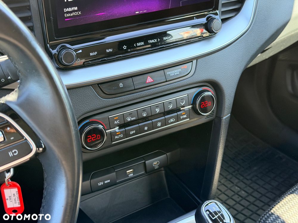 Kia Ceed 1.5 T-GDI M - 16