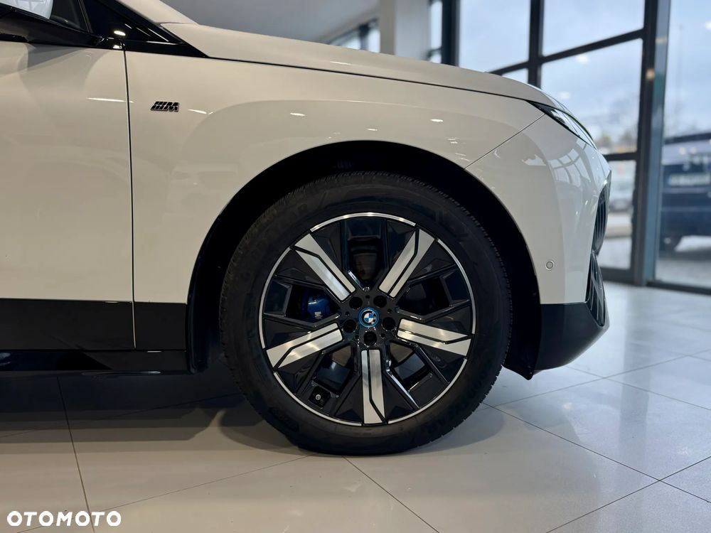 BMW iX M60 111.5kWh - 10