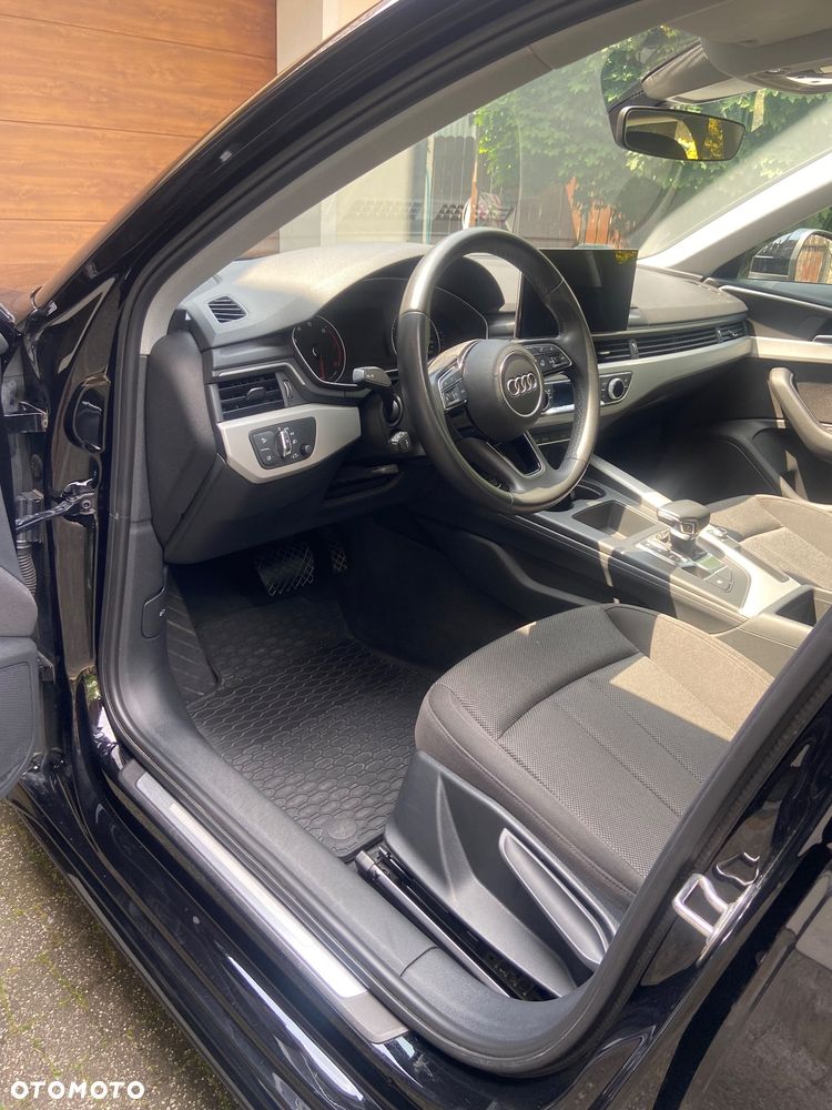 Audi A4 - 8