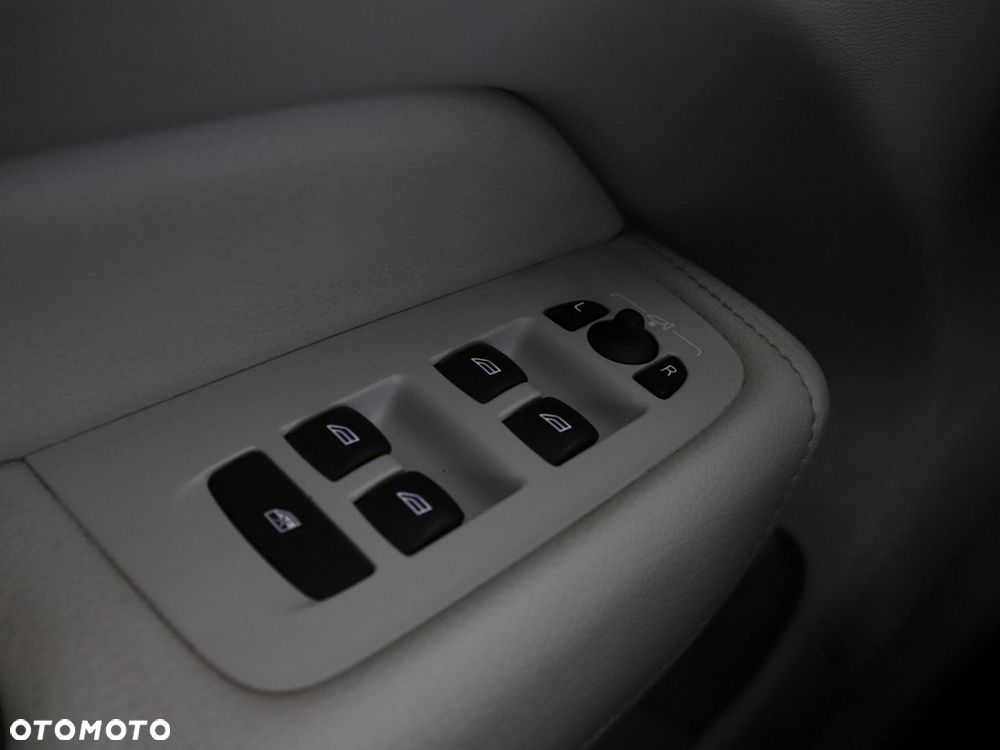 Volvo XC 60 - 36