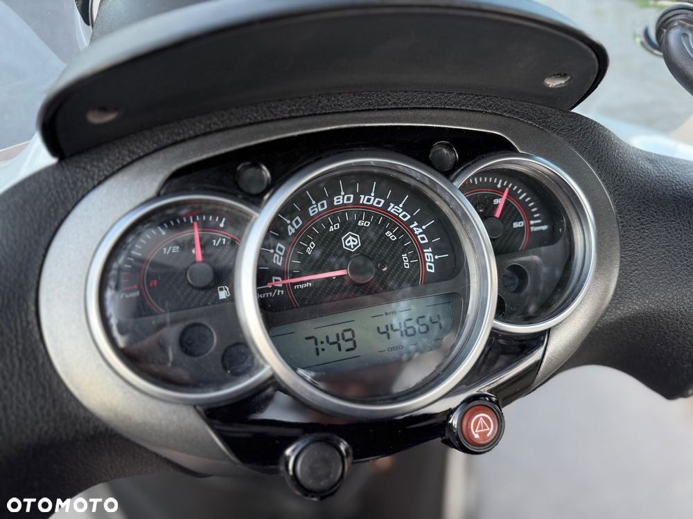 Piaggio Beverly - 26