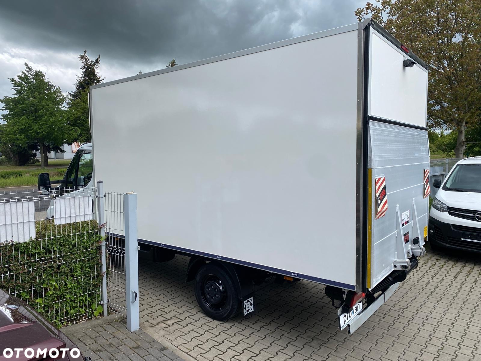 Iveco DAILY 35-160 HI-MATIC KONTENER 8EP CHŁODNIA THERMO KING WINDA ZEPRO - 16