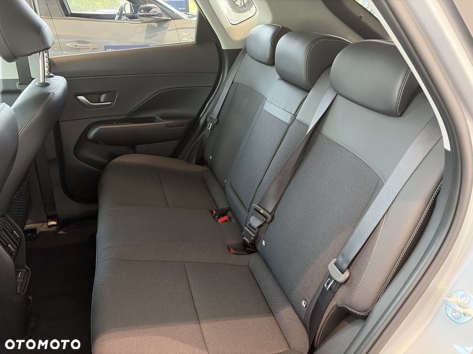 Hyundai Kona - 11
