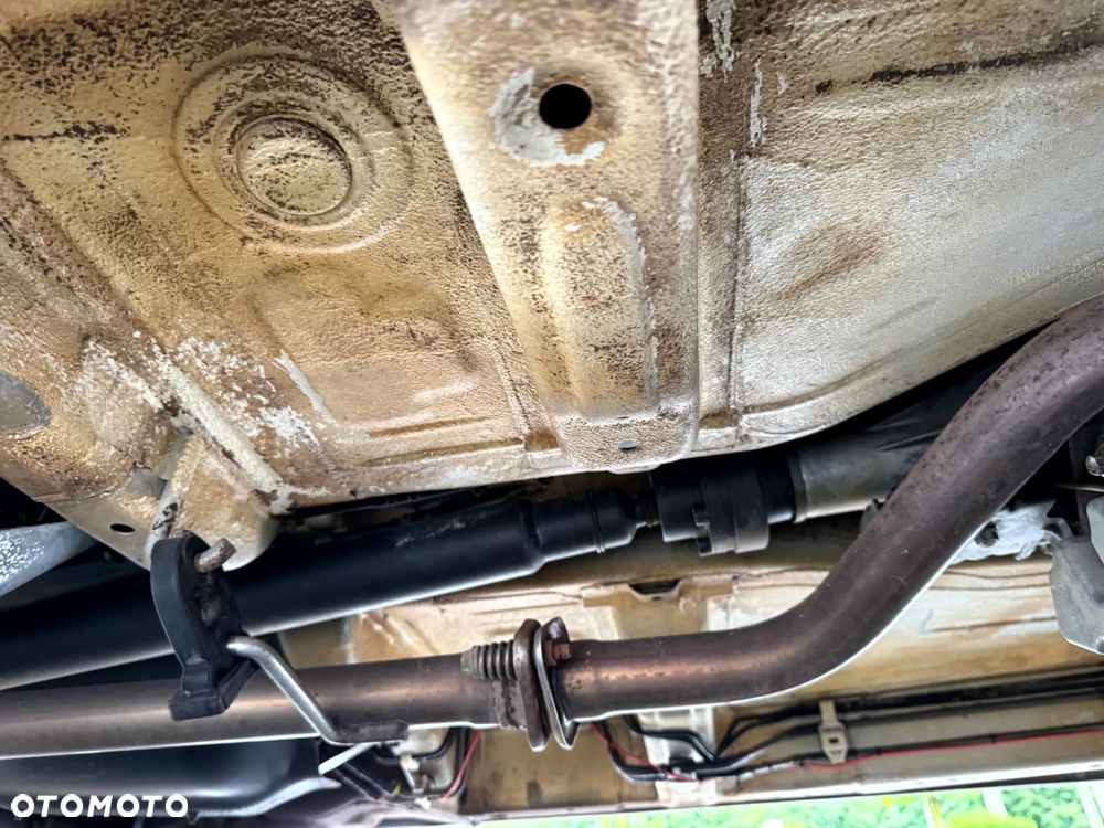 Suzuki Grand Vitara 1.9 DDiS Comfort - 29