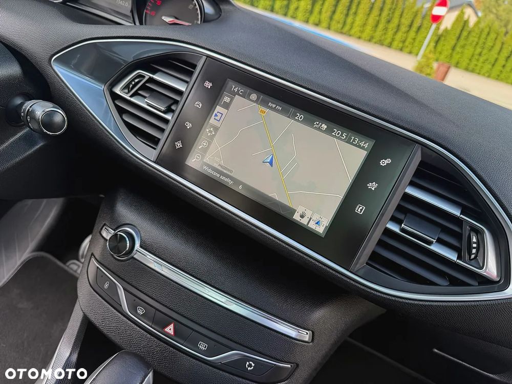 Peugeot 308 BlueHDi FAP 150 EAT6 Stop & Start Allure - 20