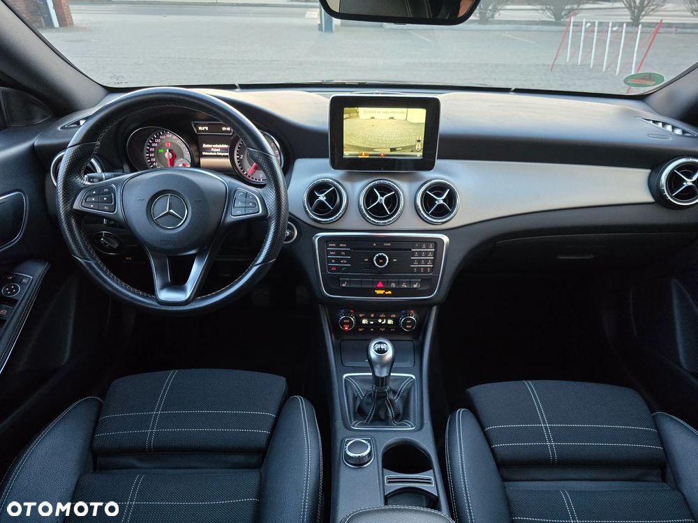 Mercedes-Benz CLA - 15