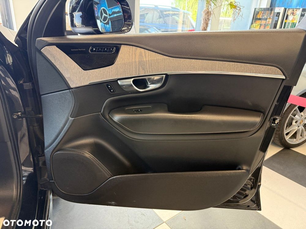 Volvo XC 90 - 20