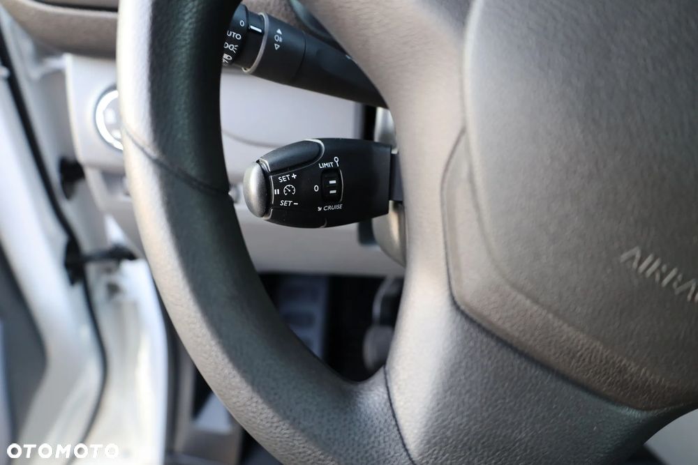 Opel Vivaro - 17
