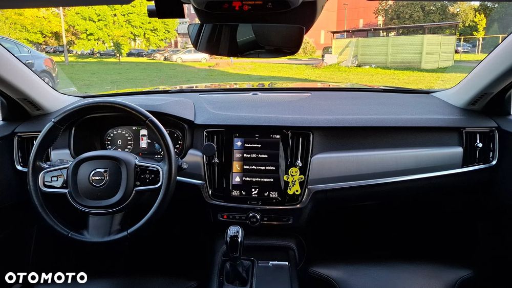 Volvo V90 D3 Momentum - 23