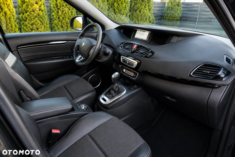 Renault Scenic 2.0 16V 140 CVT Bose Edition - 3