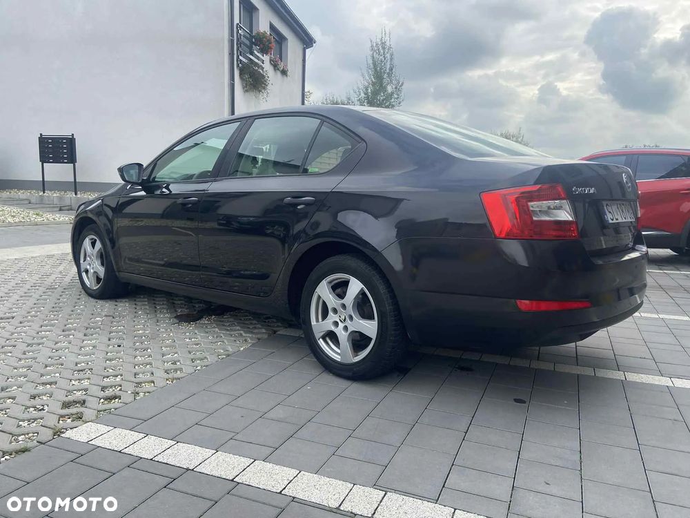 Skoda Octavia 1.2 TSI Ambiente - 12