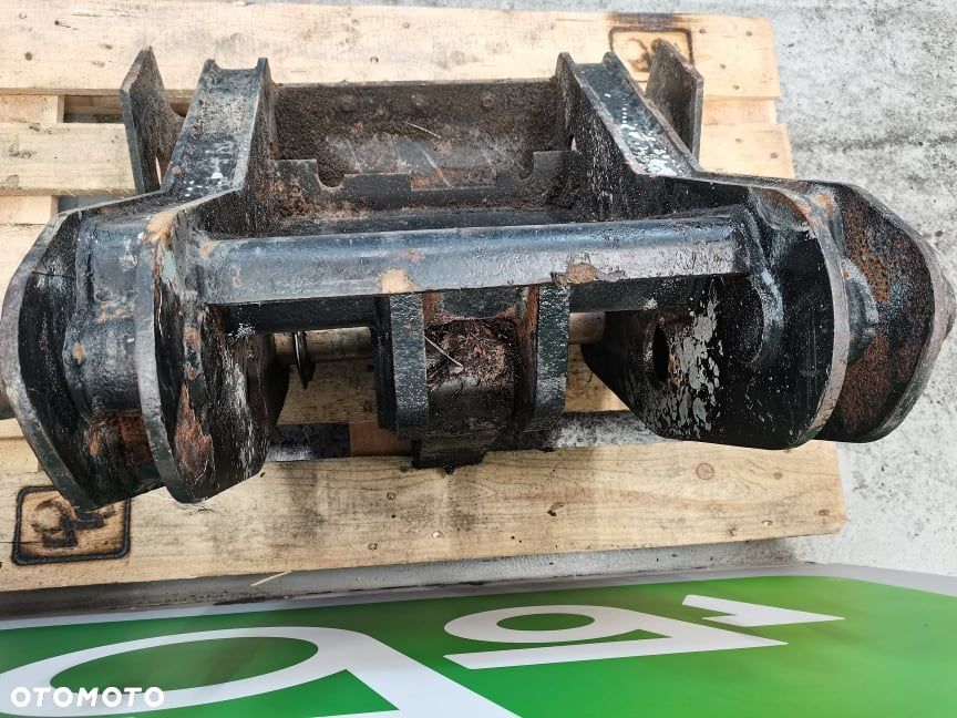 Adaptacja osprzętu CAT TH 220 - 4