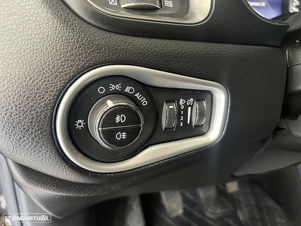 Jeep Renegade 1.0 T Limited - 19