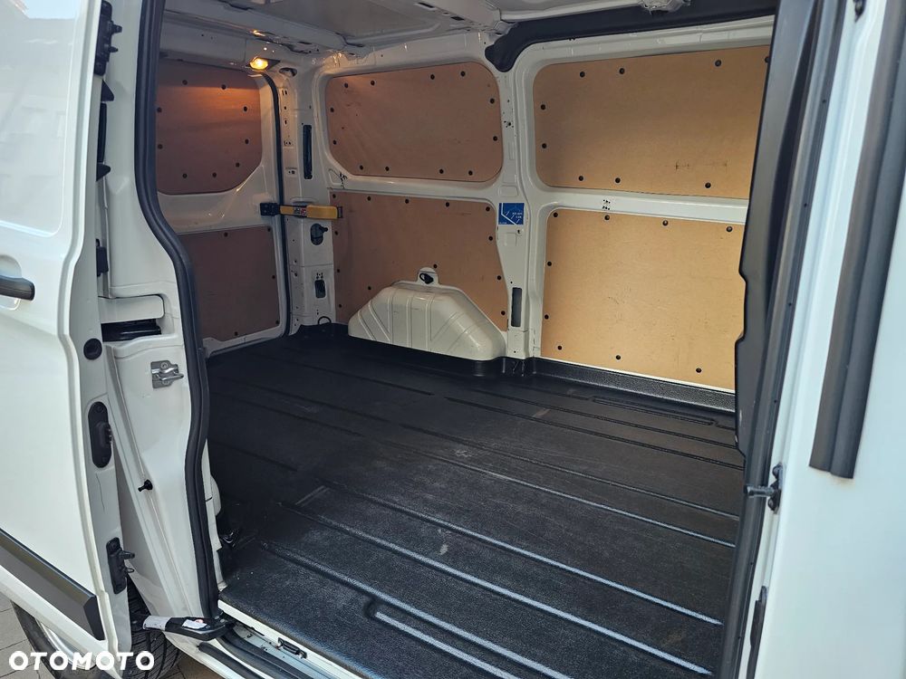 Ford Transit Custom - 11