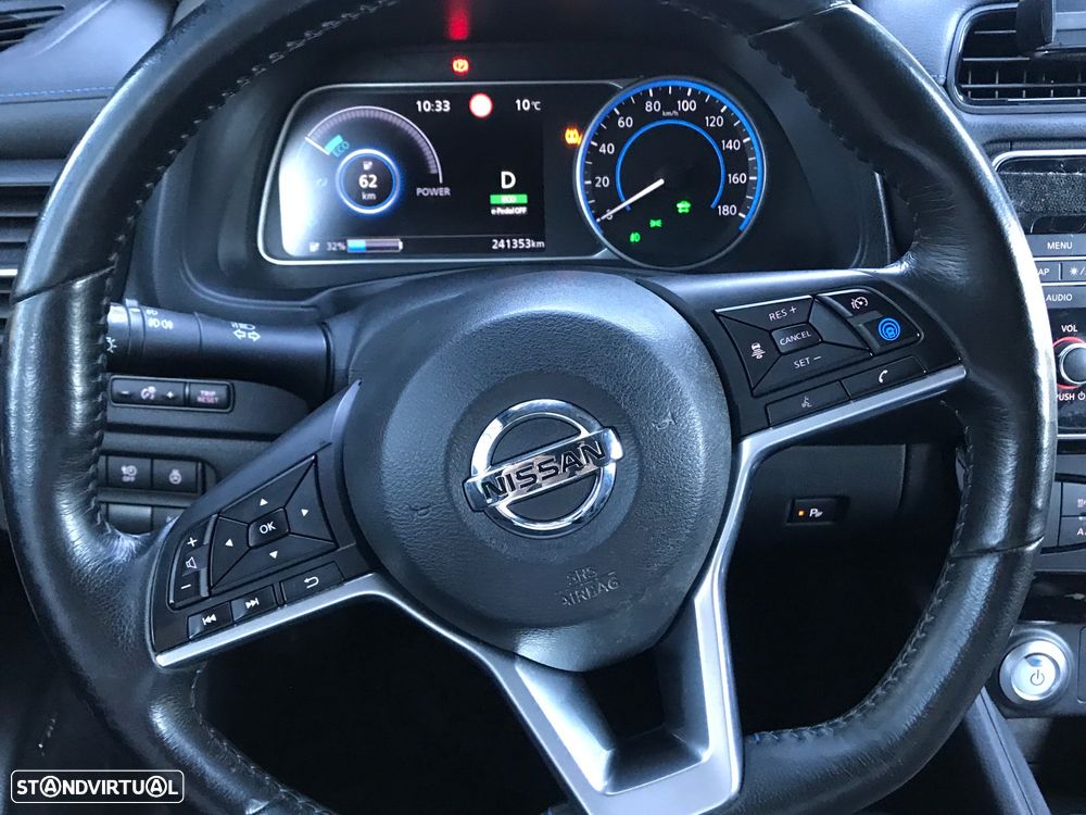 Nissan Leaf 40 kWh TEKNA - 19