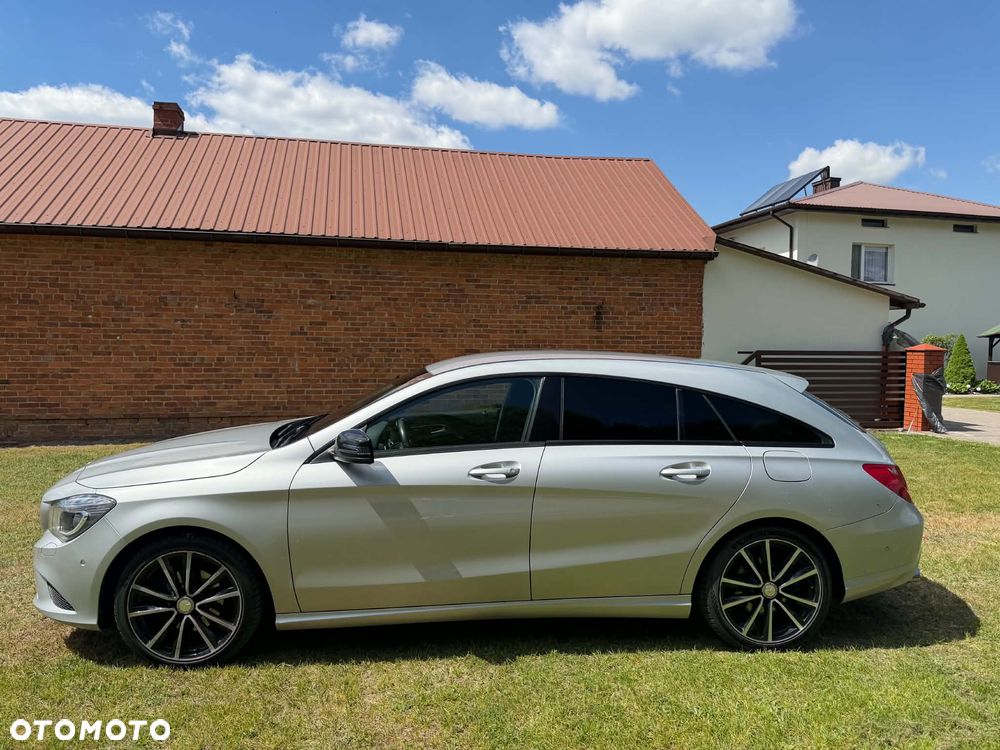 Mercedes-Benz CLA 200 7G-DCT - 7