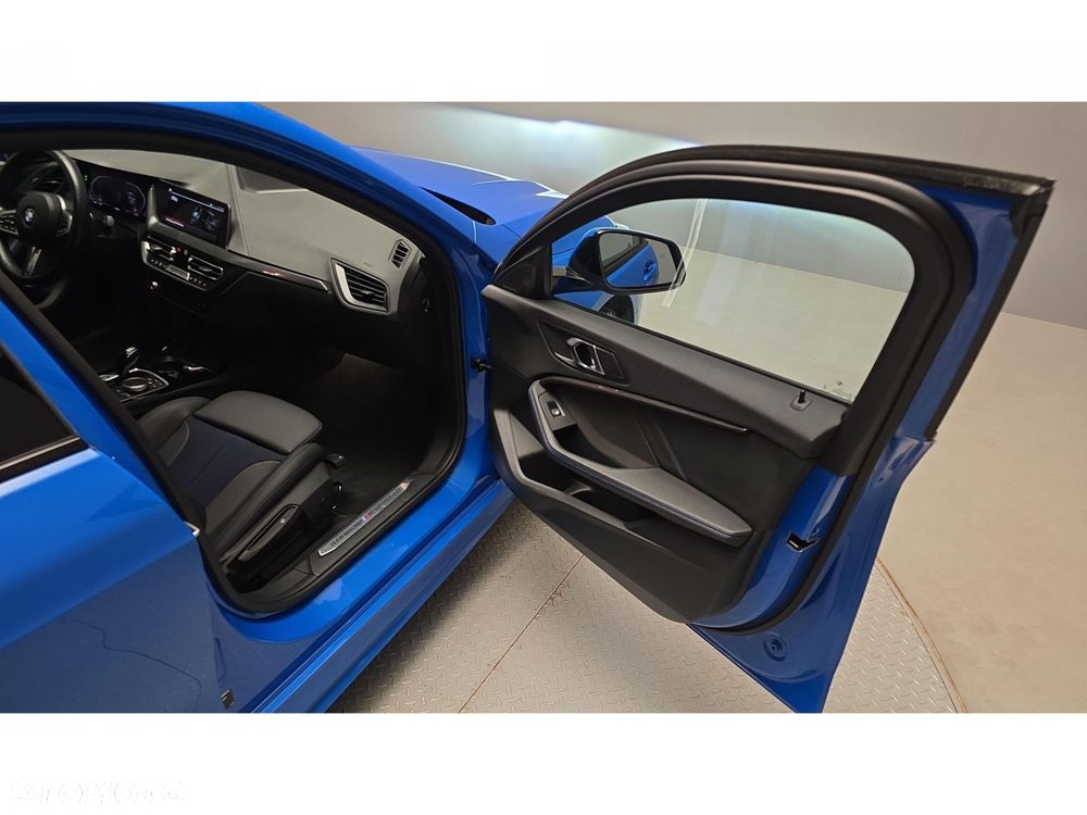BMW Seria 1 118i - 28