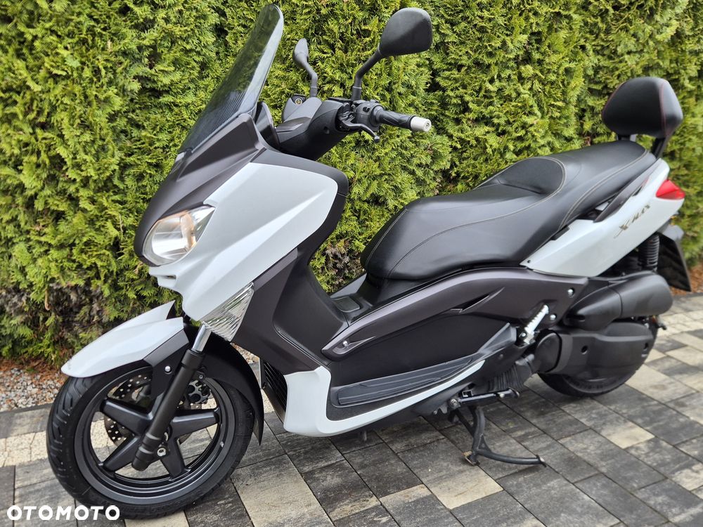 Yamaha X-max - 4