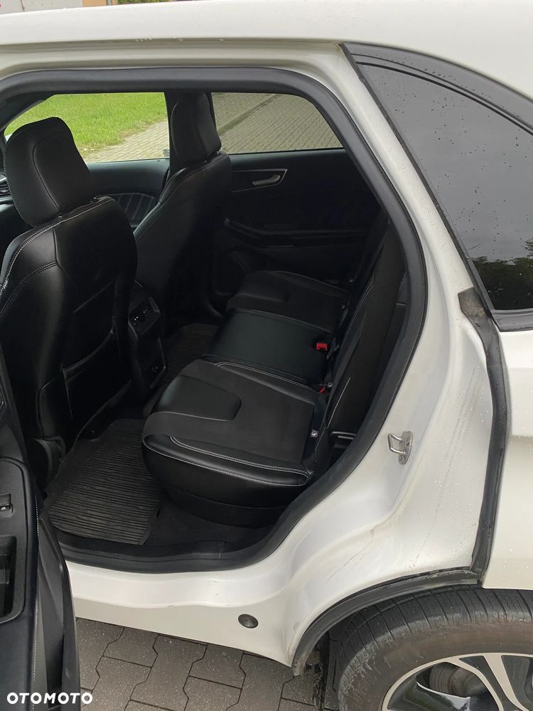 Ford Edge - 10