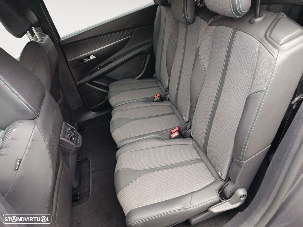 Peugeot 5008 1.5 BlueHDi Allure EAT8 - 13