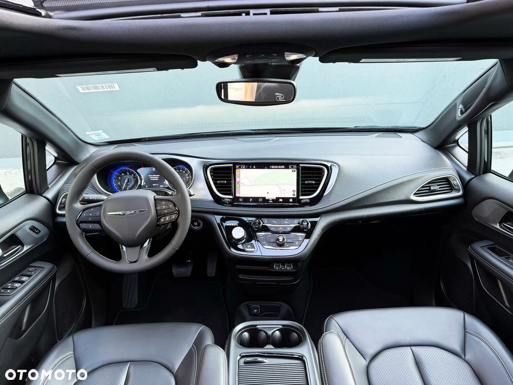 Chrysler Pacifica - 19