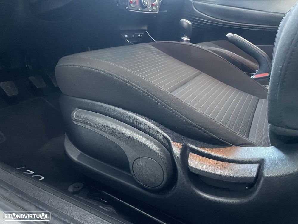 Hyundai i20 1.2 Comfort - 20