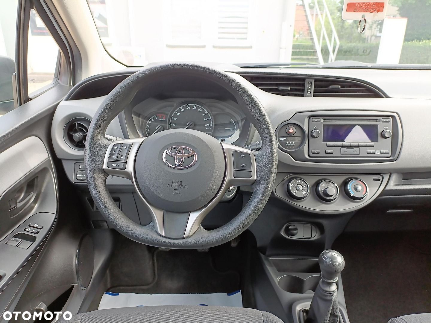 Toyota Yaris - 16