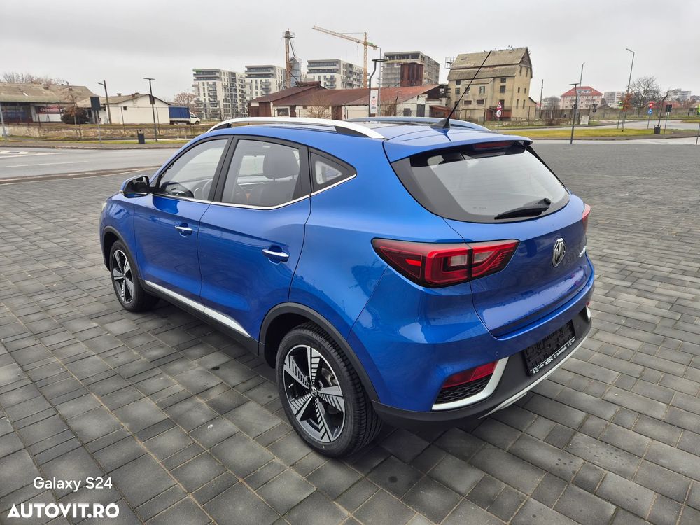 MG ZS EV Luxury - 29