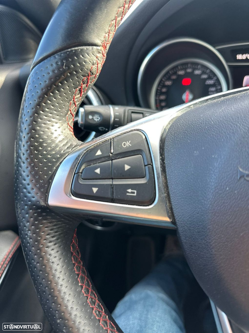 Mercedes-Benz CLA 180 - 16