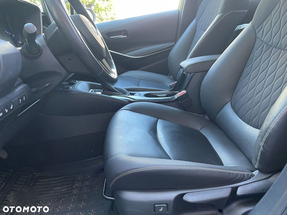 Toyota Corolla 1.8 Hybrid Executive - 10