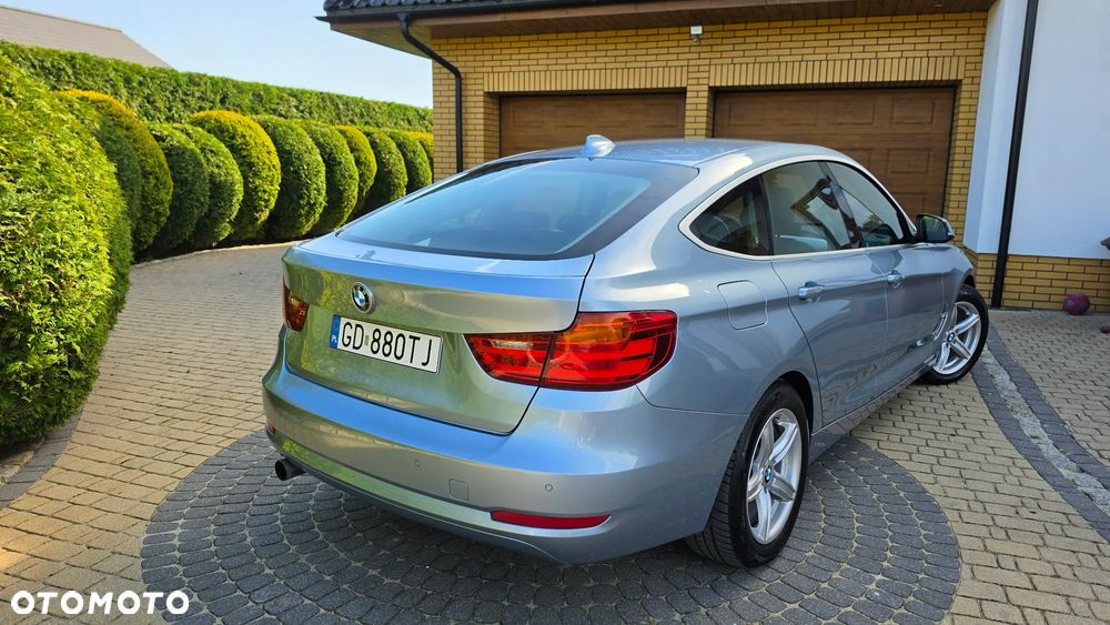 BMW 3GT 320i Sport Line - 18