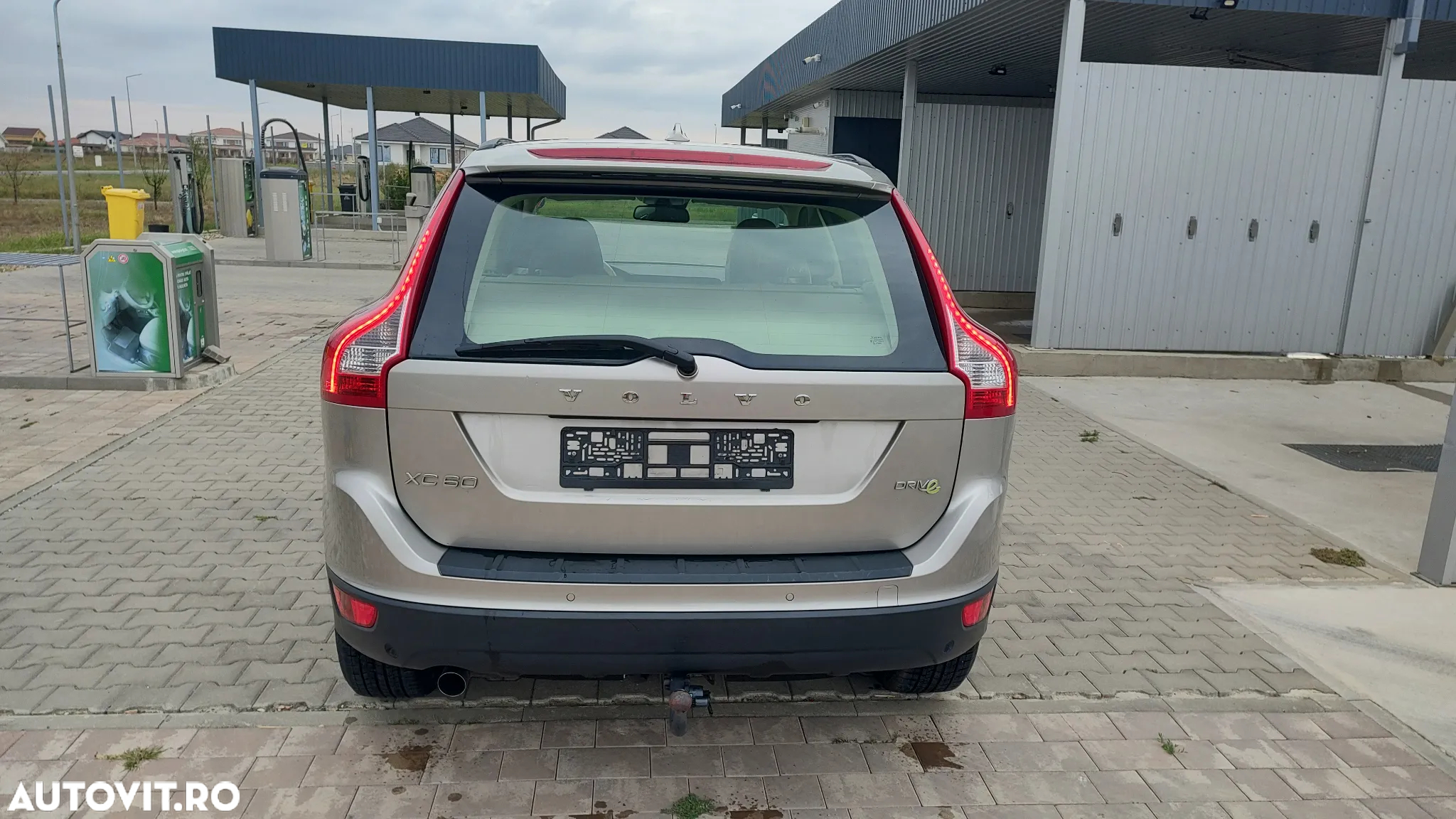 Volvo XC 60 D3 Kinetic - 4