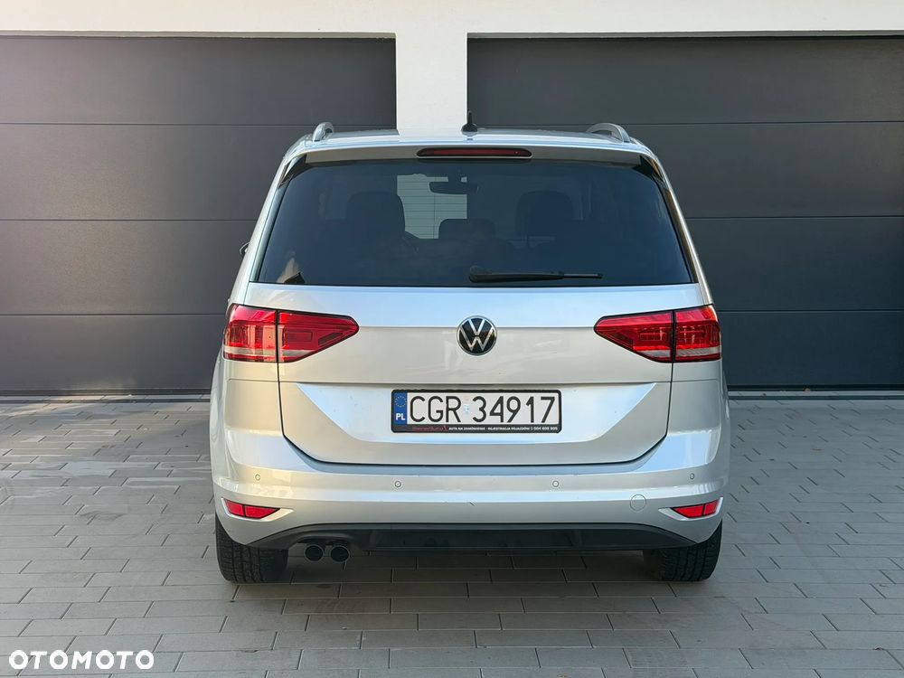 Volkswagen Touran 2021 photo 5