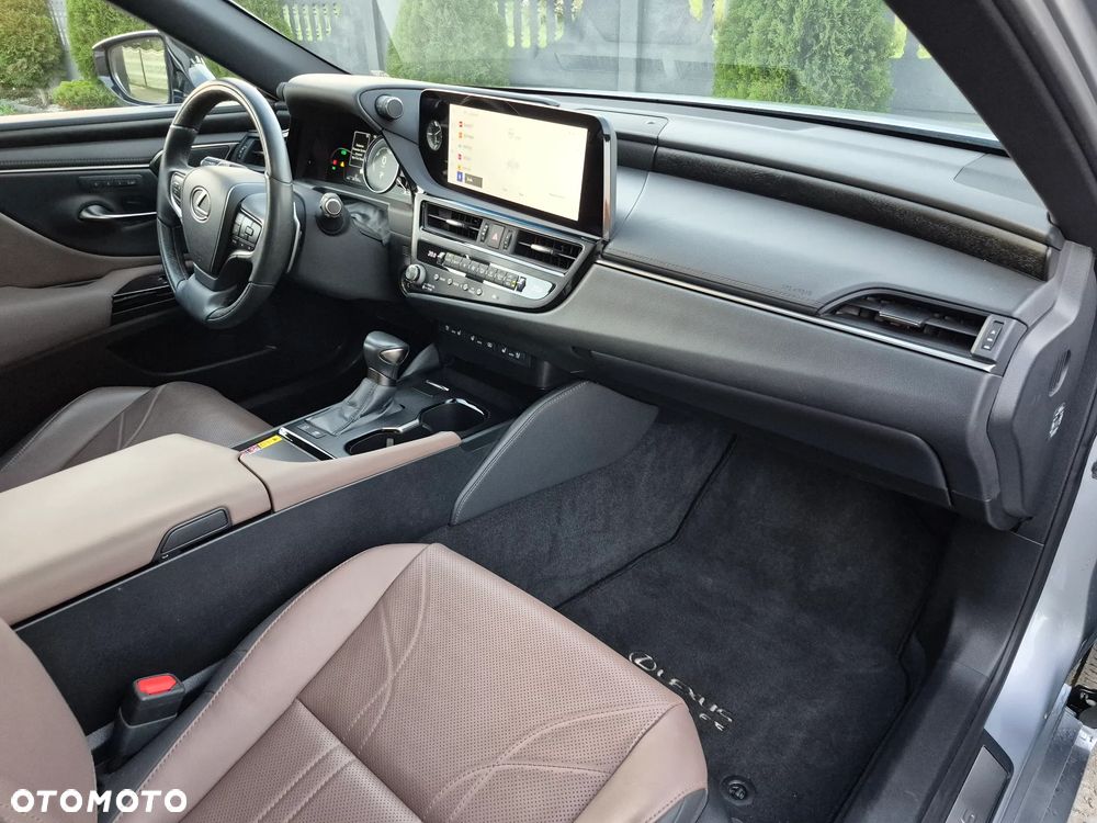 Lexus ES 300h Prestige - 9