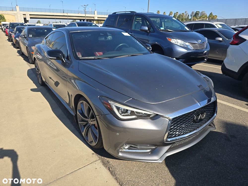 Infiniti Q60 - 2
