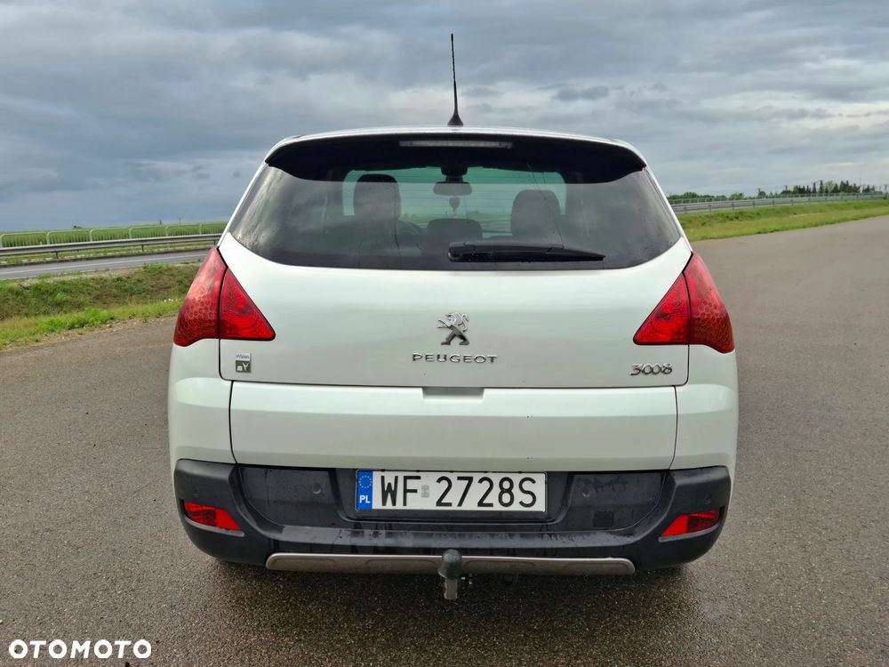 Peugeot 3008 2.0 HDi HYbrid4 - 5