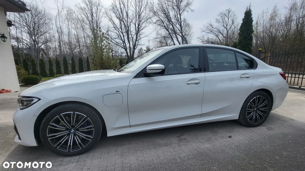 BMW Seria 3 330e M Sport sport - 5