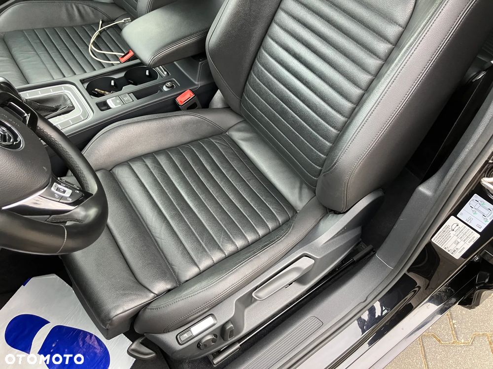 Volkswagen Passat 2.0 TDI (BlueMotion Technology) DSG Highline - 22