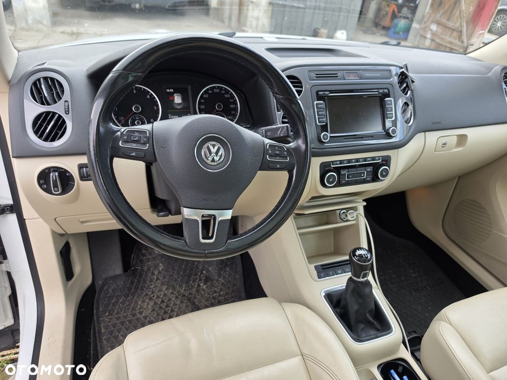 Volkswagen Tiguan - 4
