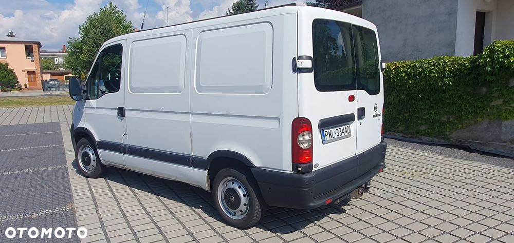 Nissan Interstar - 3