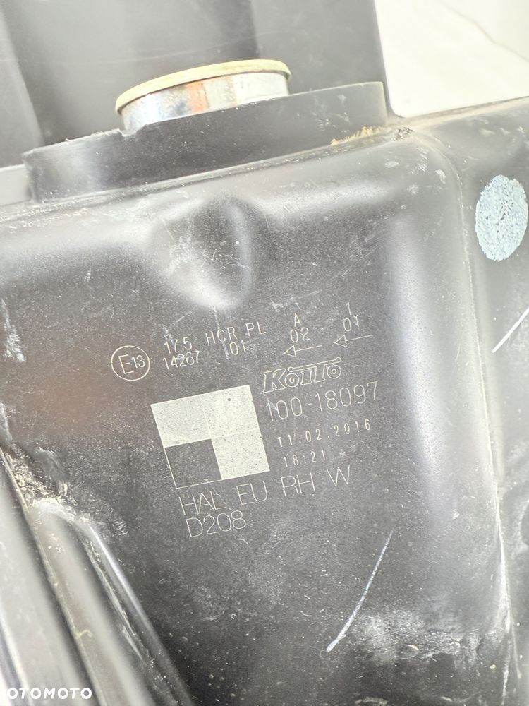 Lampa przednia prawa Suzuki Vitara III 3 - 5