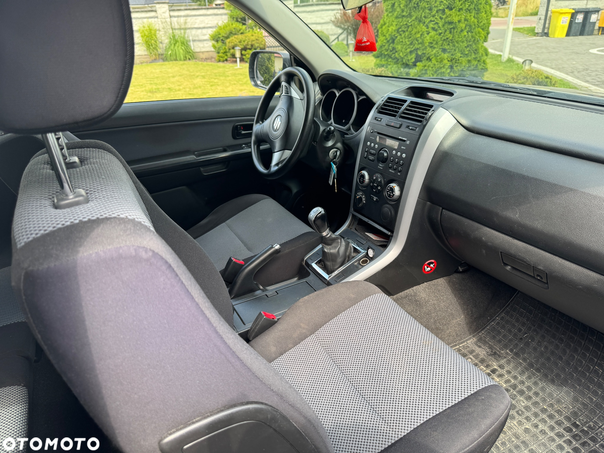 Suzuki Grand Vitara 1.9 DDiS Comfort - 12